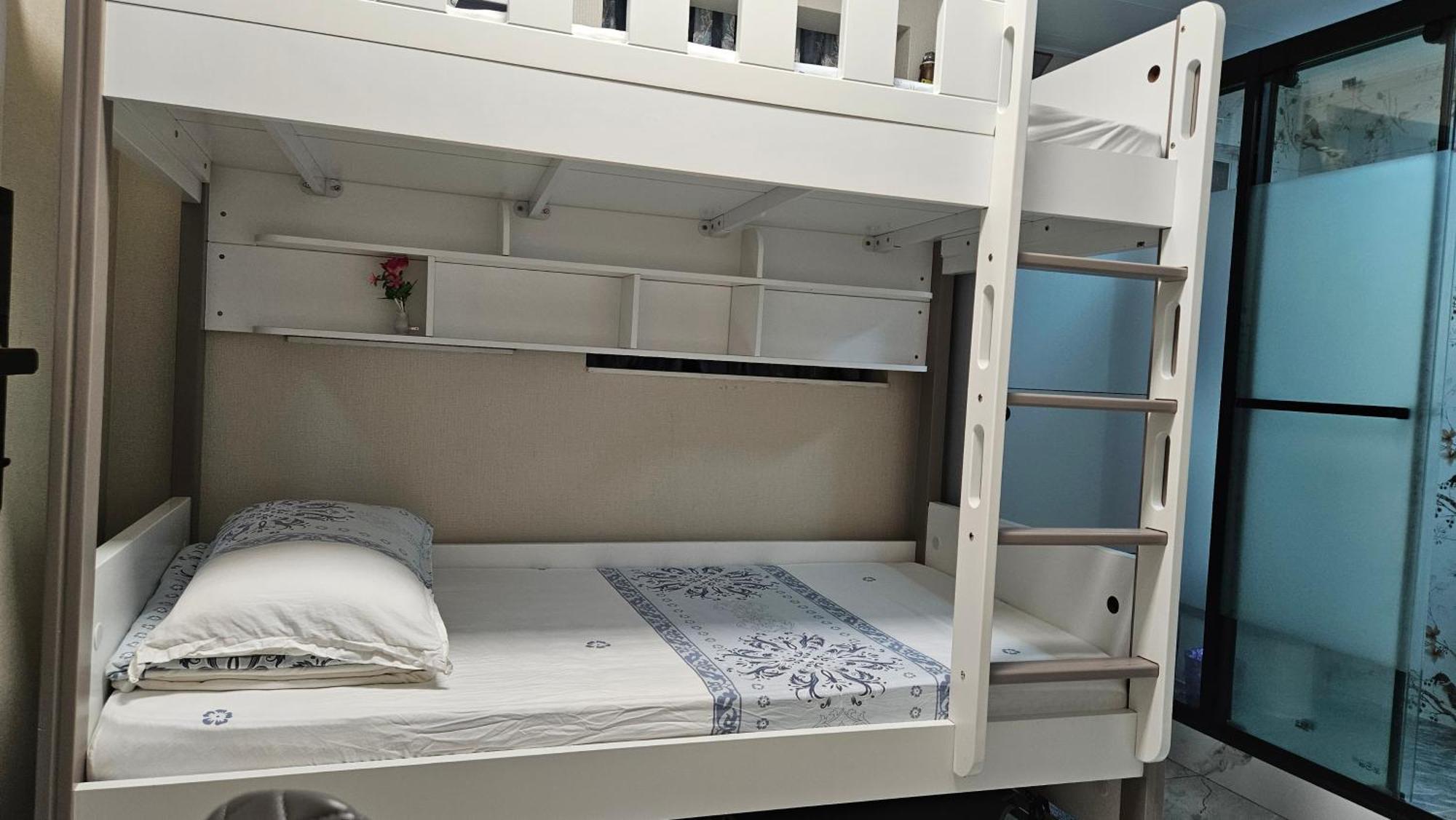 香港春天旅馆 Casa de hóspedes *