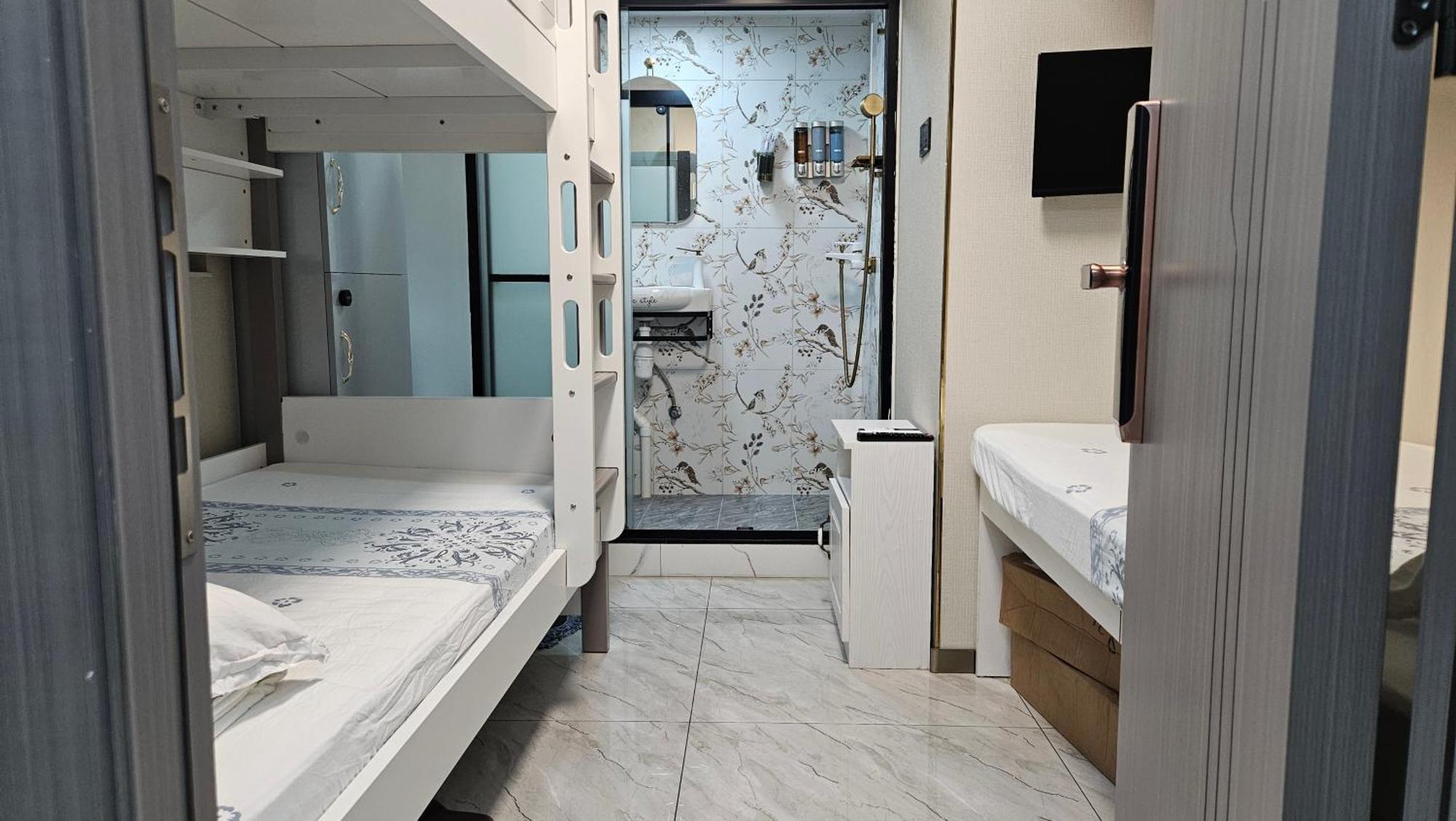 香港春天旅馆 Casa de hóspedes *